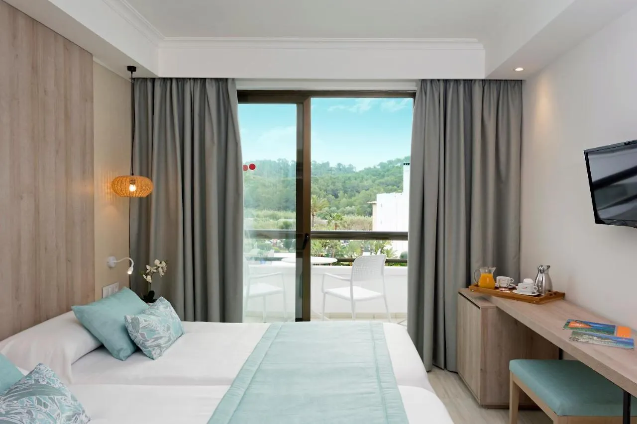 Ona Palmira Paguera Hotel