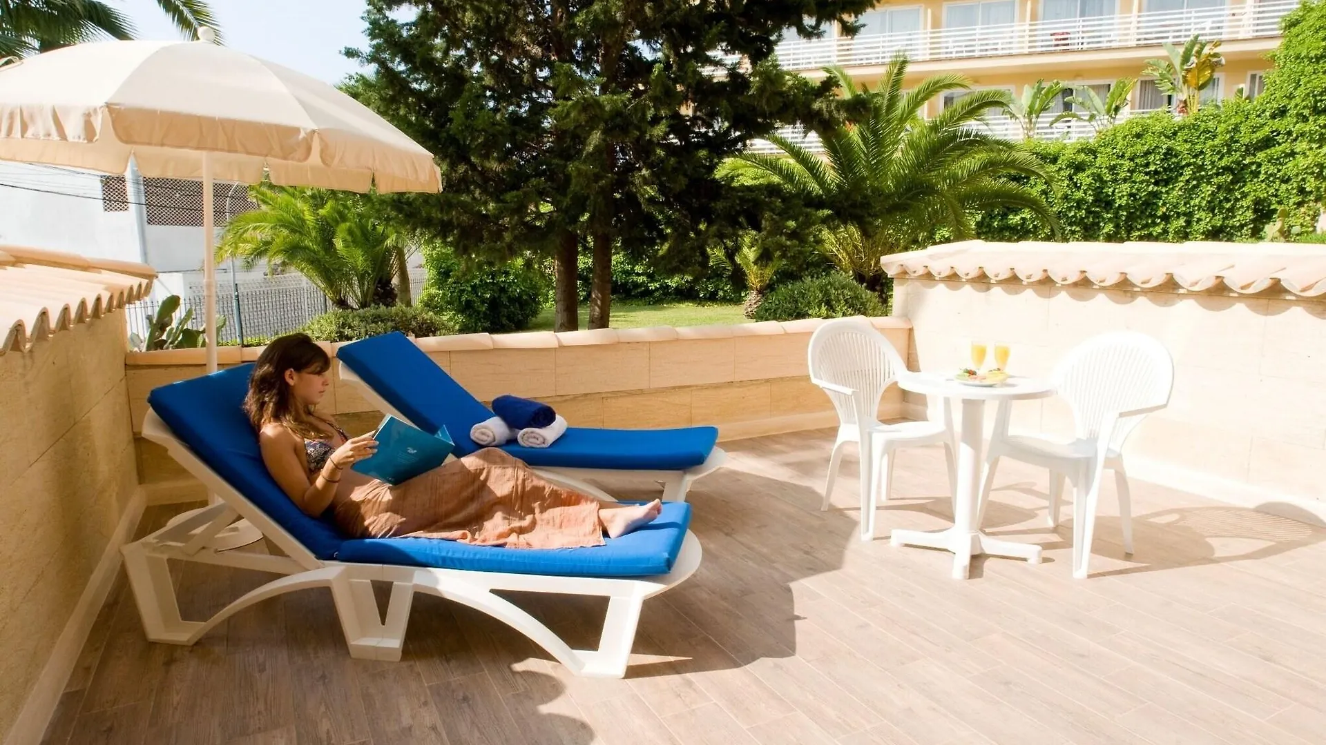 Ona Palmira Paguera Hotel 4*, Peguera Spain